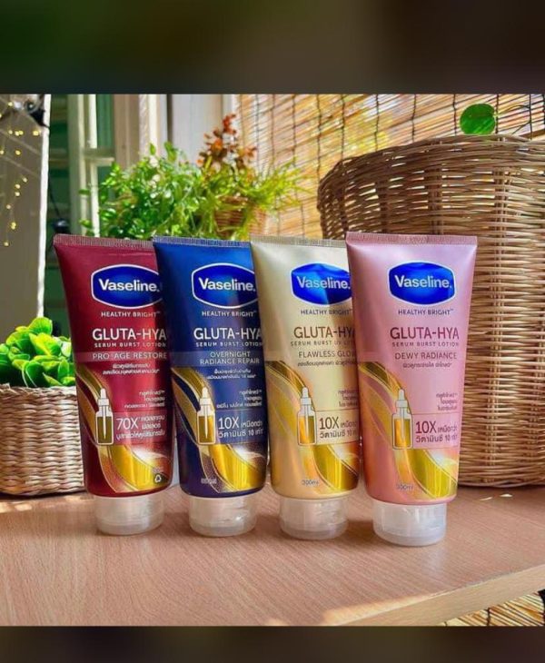 Vaseline Gluta-Hya Serum Boost Lotion is a moisturizing lotion that combines the power of glutathione and hyaluronic acid to provide long-lasting hydration and brightening benefits. This lotion helps to